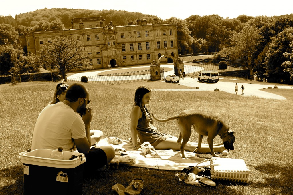 Lyme_park_picnic