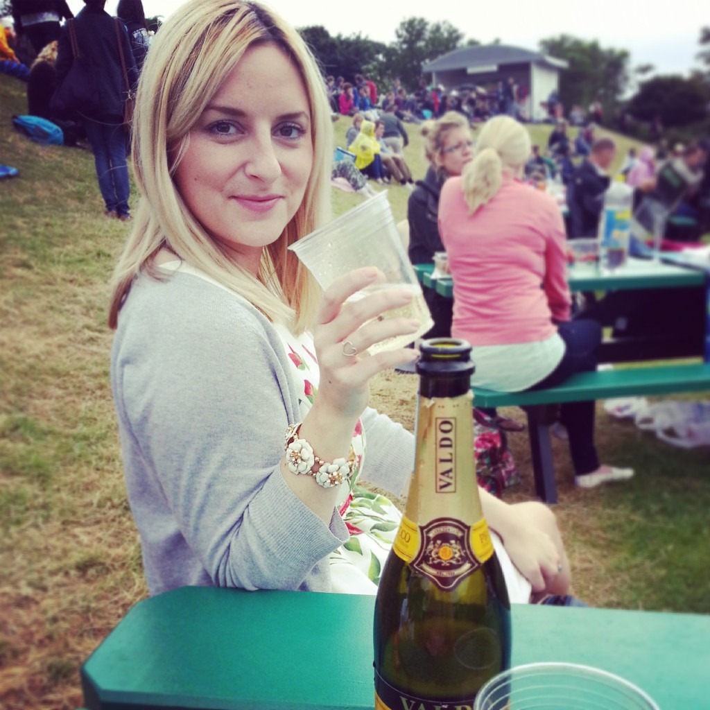 Enjoying Prosecco at Wimbledon