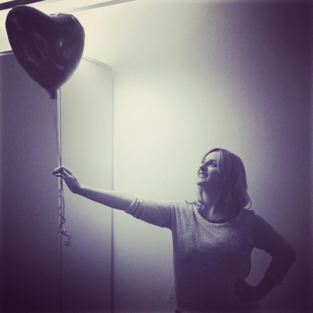 hollygoeslightly feeling the love banksy heart balloon