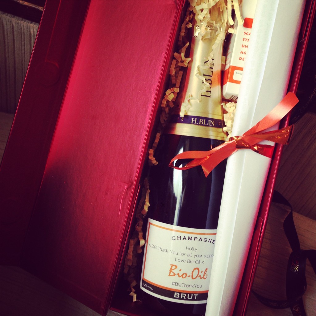 bio-oil uk big thank you hollygoeslightly champagne