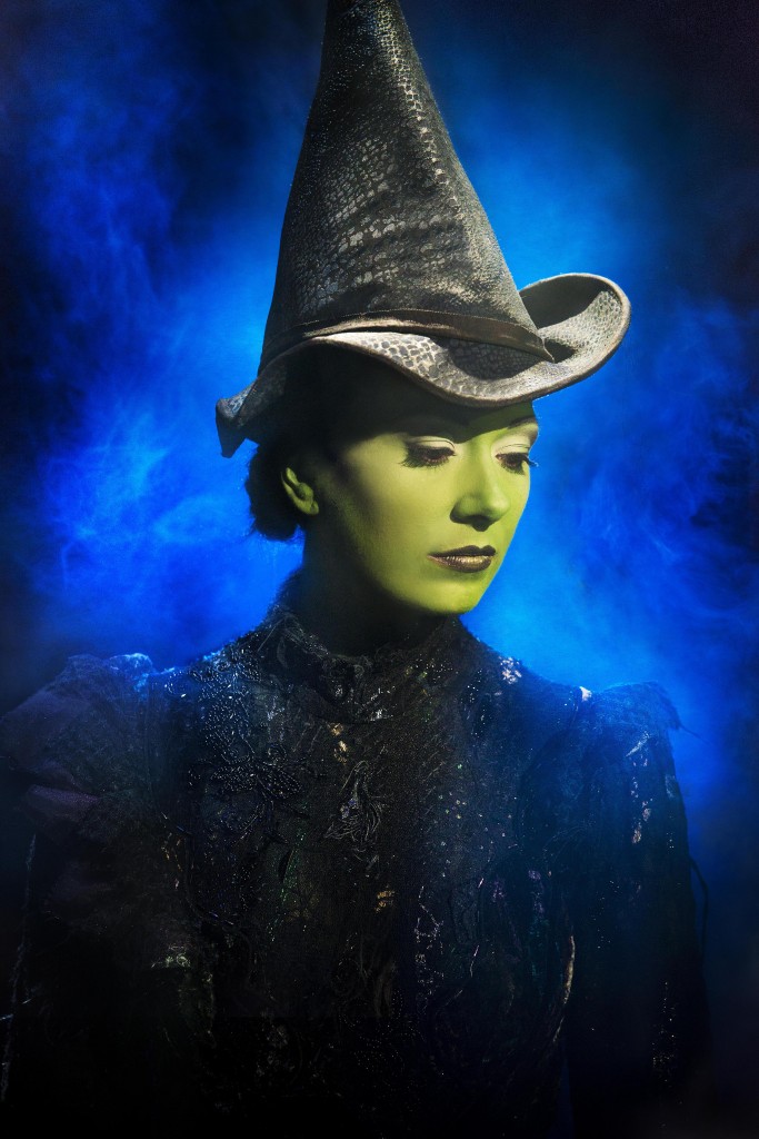 wicked at the lowry elfaba hollygoeslightly