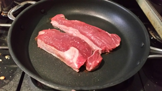 how to cook the perfect steak in pan hollygoeslightly