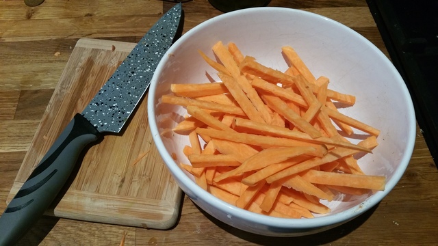 how to cook the perfect steak sweet potato fries hollygoeslightly