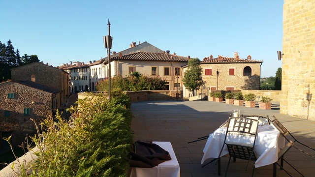 where to eat in tuscany castelfalfi la rocca terrace hollygoeslightly