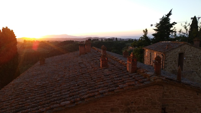 where to eat in tuscany castelfalfi sunset rooftops hollygoeslightly