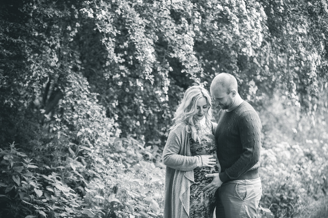 Maternity Photoshoot in the Woods