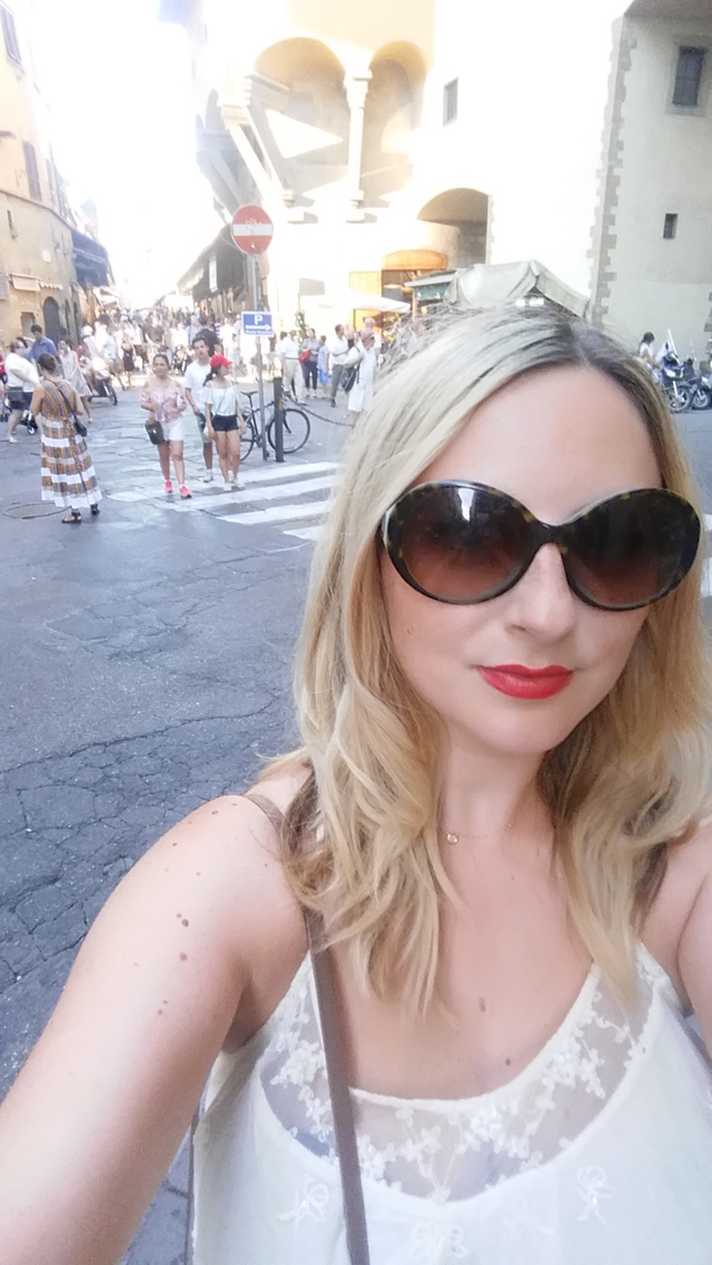 romantic evening in florence selfie hollygoeslightly