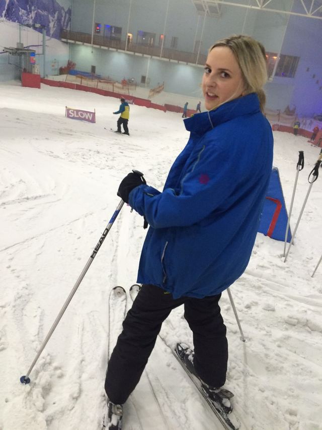 beginners intensive ski lesson chillfactore manchester scared hollygoeslightly