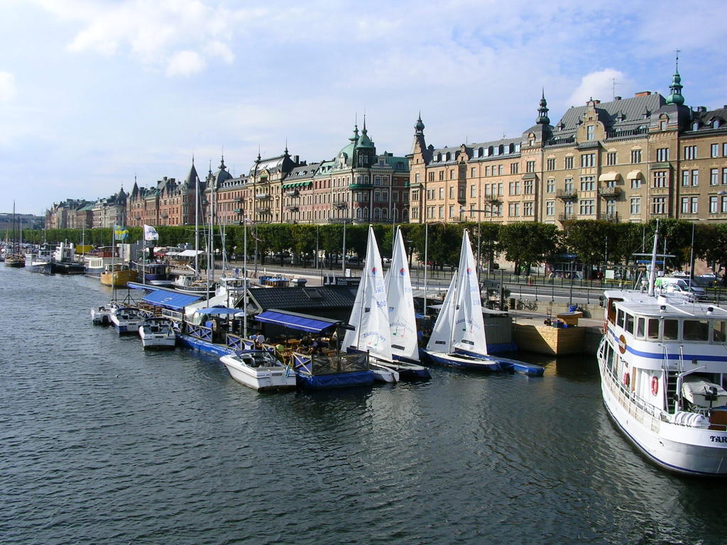 24 hours in stockholm canals hollygoeslightly