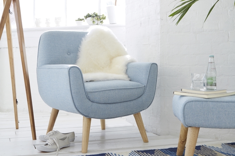open-plan-living-design-inspiration-kaleidoscope-oslo-chair-hollygoeslightly