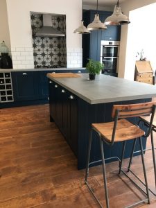 our blue kitchen island hollygoeslightly