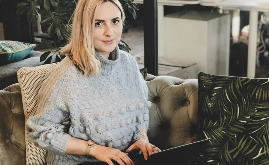 2019 goal setting hollygoeslightly