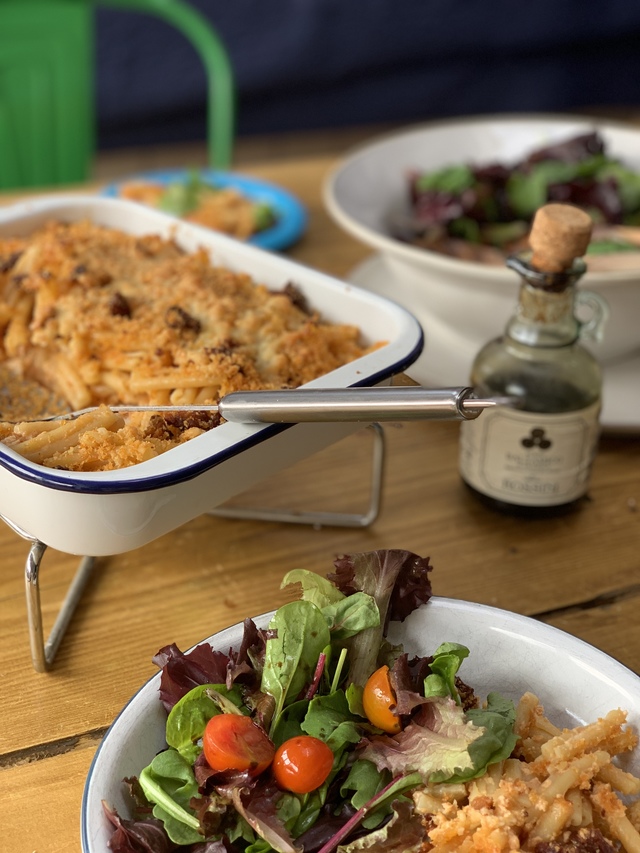 lowry outlet food festival 2019 hollygoeslightly dean edwards chef macncheese recipe