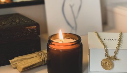 5 ways to feel like a goddess dressing table hollygoeslightly