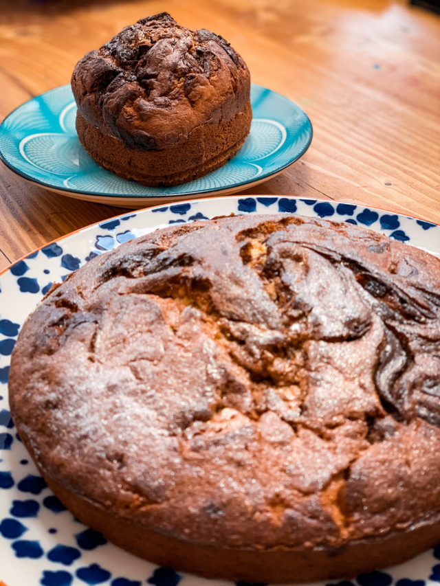 banana nutella and biscoff cake served