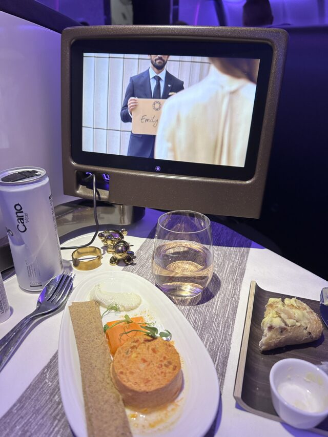 virgin atlantic upper class review flourish with holly boeing 787 dinner